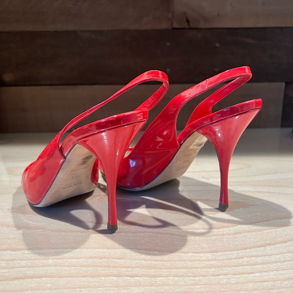 Miu Miu red sling back criss cross heel - Picture 6 of 7